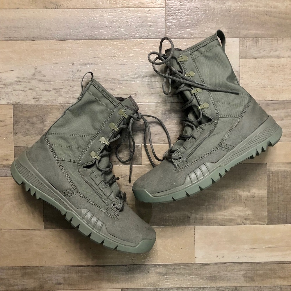 Men’s NIKE SFB Field 8 inch Tactical Boots (Sage)